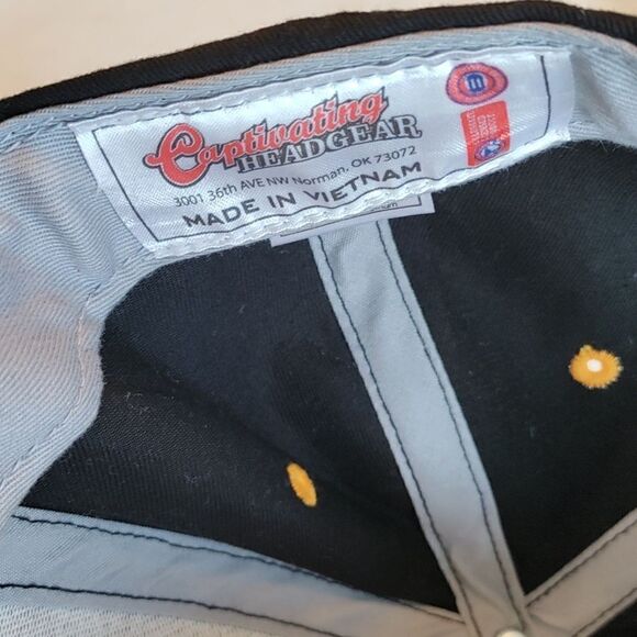 Vintage Wichita State Hat - Picture 7 of 8